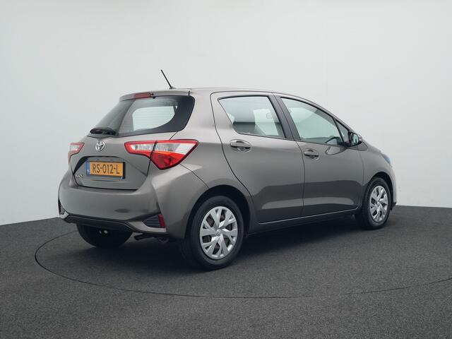 Toyota YARIS 1.0 VVT-i Comfort | NL-Auto | Bluetooth Radio |