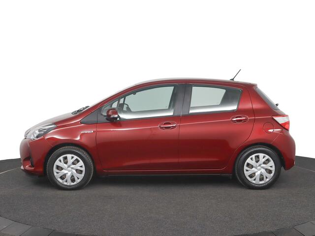 Toyota YARIS 1.5 Hybrid Aspiration | Navigatie | Trekhaak | Parkeer camera |