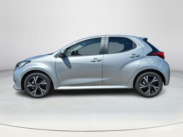 Toyota YARIS 1.5 Hybrid 115 Dynamic | Shimmering silver metallic | Comfort Pack | Nieuw uit voorraad leverbaar |