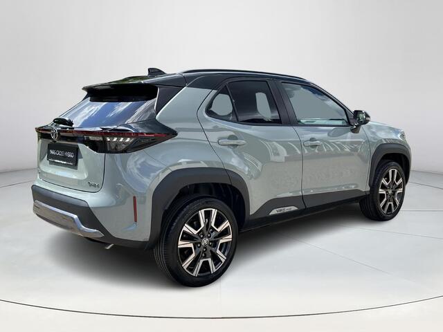 Toyota YARIS Cross 1.5 Hybrid 130 Executive | Urban khaki met zwart dak | Premium Pack | Nieuw uit voorraad leverbaar |