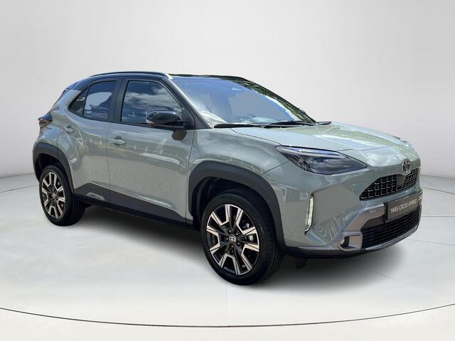 Toyota YARIS Cross 1.5 Hybrid 130 Executive | Urban khaki met zwart dak | Premium Pack | Nieuw uit voorraad leverbaar |