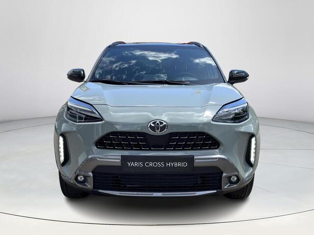 Toyota YARIS Cross 1.5 Hybrid 130 Executive | Urban khaki met zwart dak | Premium Pack | Nieuw uit voorraad leverbaar |