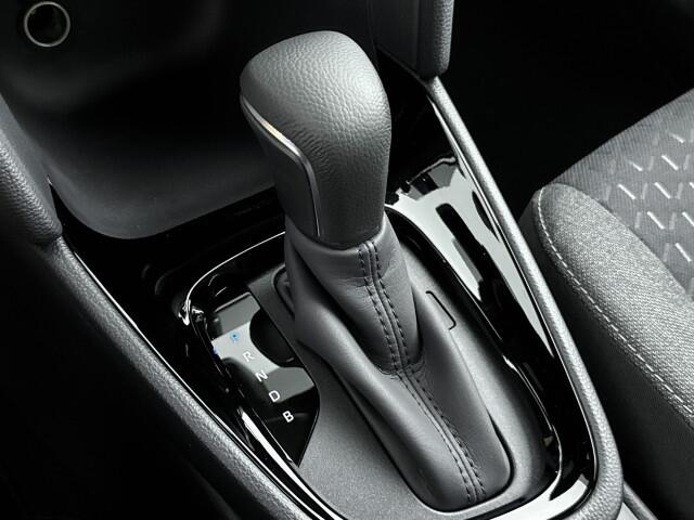 Toyota YARIS Cross 1.5 Hybrid 130 Dynamic Comfort Pack | Stoel + Stuur + Voorruitverwarming | Blindspot | Navigatie | NIEUW MODEL |