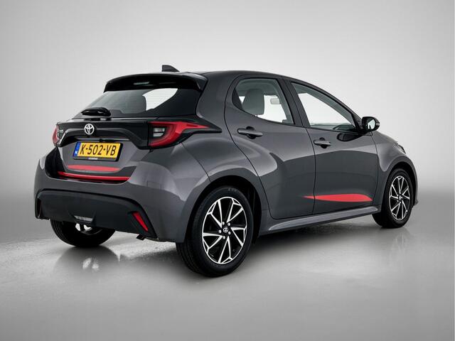 Toyota YARIS 1.5 VVT-i Dynamic | Navigatie | Camera | Keyless Entry | Adaptive Cruise Control |