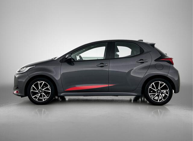 Toyota YARIS 1.5 VVT-i Dynamic | Navigatie | Camera | Keyless Entry | Adaptive Cruise Control |