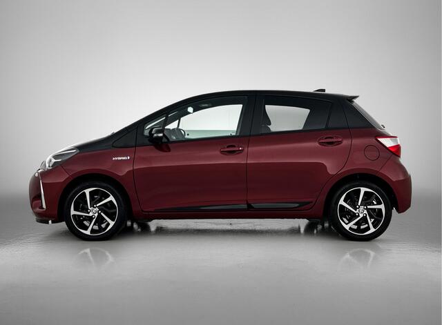 Toyota YARIS 1.5 Hybrid Bi-Tone Plus Limited | Apple carplay | fietsendragerhaak | panoramadak |