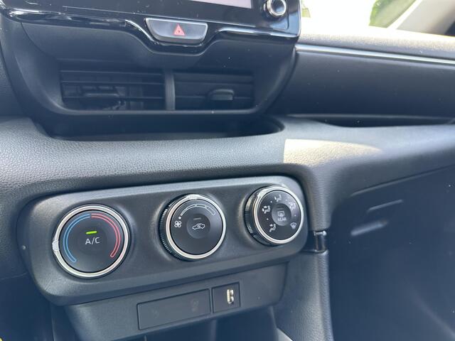 Toyota YARIS 1.0 VVT-i Active navi via| Apple Carplay/Android Auto | Airco |