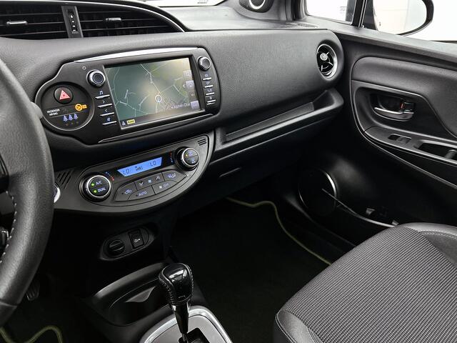 Toyota YARIS 1.5 Hybrid Executive | 1e Eigenaar | Panoramadak | Safety Pakket | Navigatie | Dealer Onderhouden |