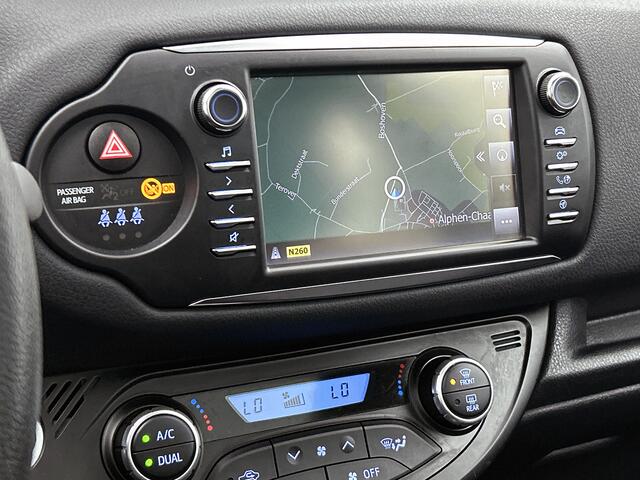 Toyota YARIS 1.5 Hybrid Executive | 1e Eigenaar | Panoramadak | Safety Pakket | Navigatie | Dealer Onderhouden |