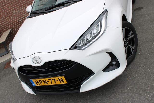 Toyota YARIS 1.5 Hybrid 115PK TEAM PLAYER |LED|STUUR EN STOELVERW|CAMERA|APPLE&ANDROID AUTO|