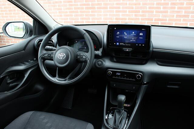 Toyota YARIS 1.5 Hybrid 115PK TEAM PLAYER |LED|STUUR EN STOELVERW|CAMERA|APPLE&ANDROID AUTO|