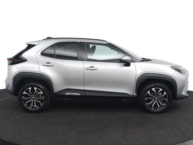 Toyota YARIS Cross 1.5 Hybrid 115 Dynamic | Nieuwe Auto | Direct Uit Voorraad Leverbaar | PDC | Stoelverwarming | BSM | Keyless Entry |