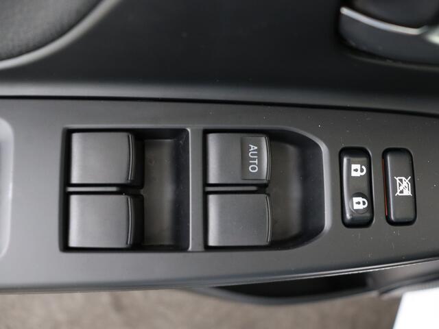 Toyota YARIS 1.5 Hybrid Dynamic Limited I Climate Control I Cruise Control I Camera I Dealer Onderhouden I