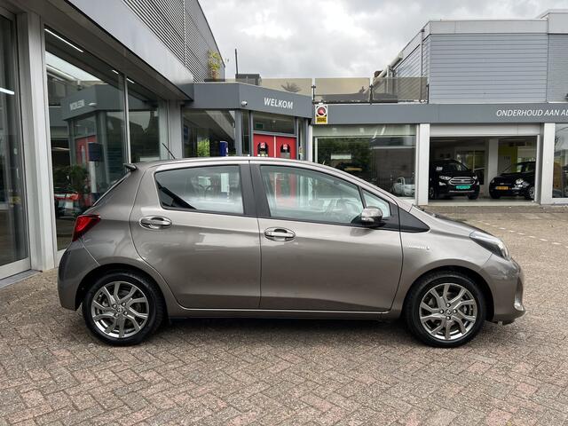 Toyota YARIS 1.5 Hybrid Dynamic Trekhaak, Camera, Cruise, Navi