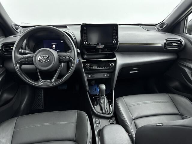 Toyota YARIS Cross 1.5 Hybrid Executive Plus | 360° Camera | JBL-Audio | Zwart Leder Interieur |