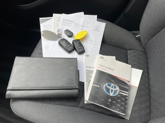 Toyota YARIS 1.5 Hybrid, Camera, ACC, Navi, Keyless, LED, Carplay! 23.556km!