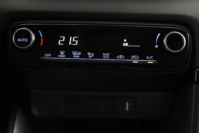 Toyota YARIS 1.5 Hybrid Active | Navigatie systeem | Apple Carplay/Android Auto | achteruitrijcamera |
