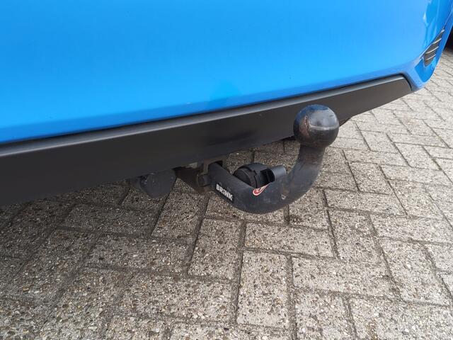 Toyota YARIS 1.5 Hybrid SkyBlue Edition | Trekhaak | Keyless Entry & Start |