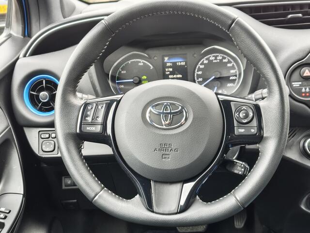 Toyota YARIS 1.5 Hybrid SkyBlue Edition | Trekhaak | Keyless Entry & Start |