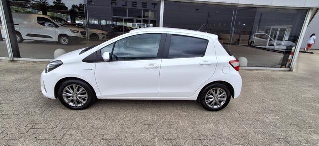 Toyota YARIS 1.5 Hybride Dynamic NLauto | All-in | dealeronderhouden