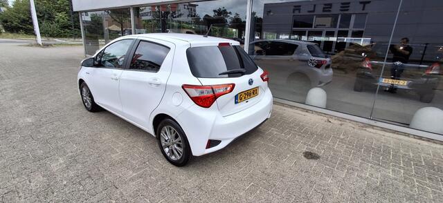 Toyota YARIS 1.5 Hybride Dynamic NLauto | All-in | dealeronderhouden
