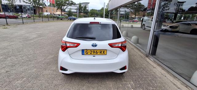 Toyota YARIS 1.5 Hybride Dynamic NLauto | All-in | dealeronderhouden