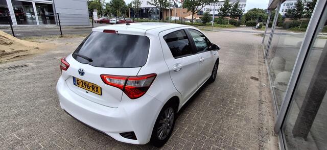 Toyota YARIS 1.5 Hybride Dynamic NLauto | All-in | dealeronderhouden