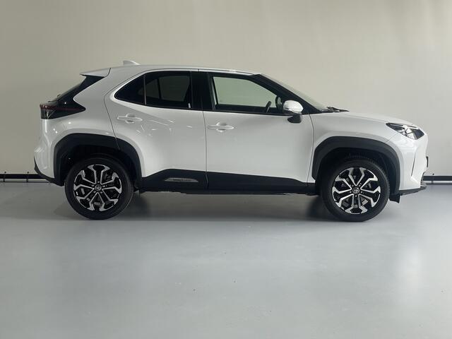 Toyota YARIS Cross 1.5 Hybrid Automaat First Edition Camera / Navigatie