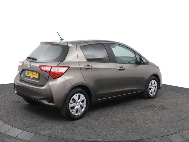 Toyota YARIS 1.0 VVT-i Comfort | Airco | Radio cd | Electrische ramen en spiegels |