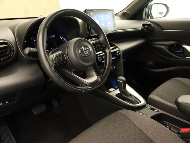 Toyota YARIS Cross 1.5 Hybrid Bi-Tone Plus - PARKEERSENSOREN VOOR/ACHTER - KEYLESS ENTRY/START - VOORSTOELEN VERWARMD - NAVIGATIESYSTEEM FULL-MAP - VOORRUITVERWARMING - STUURVERWARMING - APPLE CARPLAY/ANDROID AUTO - CRUISE CONTROL