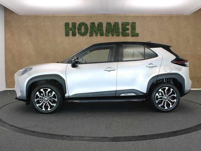Toyota YARIS Cross 1.5 Hybrid Bi-Tone Plus - PARKEERSENSOREN VOOR/ACHTER - KEYLESS ENTRY/START - VOORSTOELEN VERWARMD - NAVIGATIESYSTEEM FULL-MAP - VOORRUITVERWARMING - STUURVERWARMING - APPLE CARPLAY/ANDROID AUTO - CRUISE CONTROL