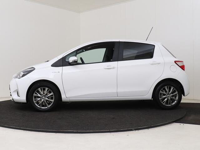 Toyota YARIS 1.5 Hybrid Dynamic I Navigatie I Climate Control I Cruise Control I Camera I USB I LM Velgen I Volledig LOUWMAN Onderhouden I