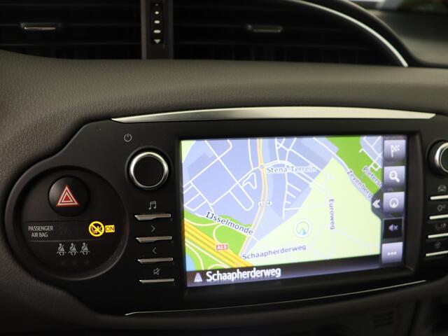 Toyota YARIS 1.5 Hybrid Dynamic I Navigatie I Climate Control I Cruise Control I Camera I USB I LM Velgen I Volledig LOUWMAN Onderhouden I