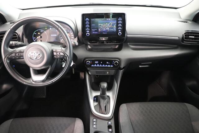 Toyota YARIS 1.5 Hybrid Active | Camera | Navigatie | Cruise control | Climate control | AppleCarplay AndroidAuto |