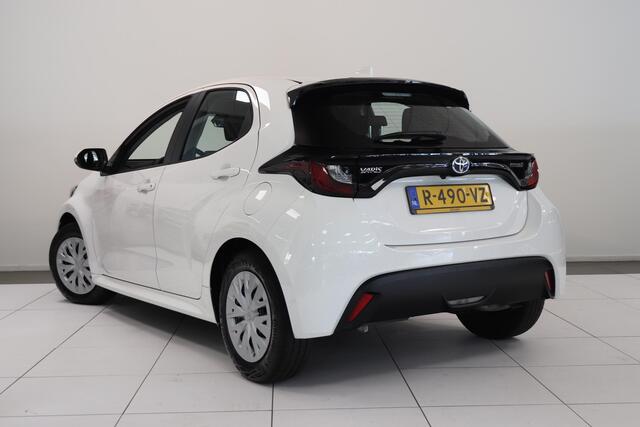 Toyota YARIS 1.5 Hybrid Active | Camera | Navigatie | Cruise control | Climate control | AppleCarplay AndroidAuto |