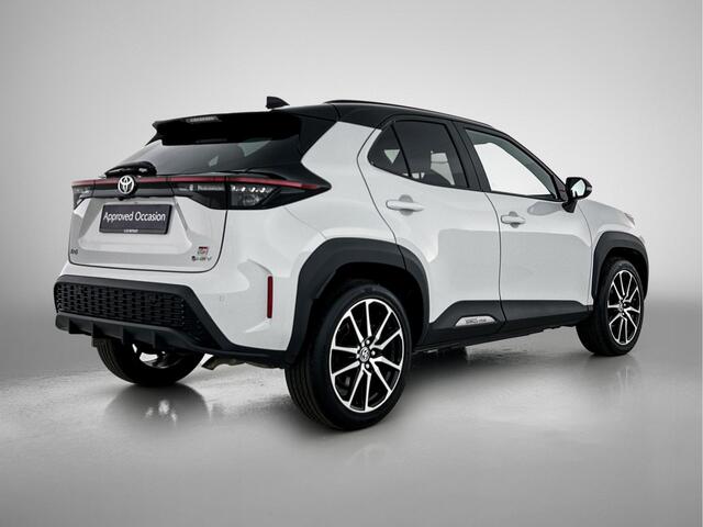 Toyota YARIS Cross 1.5 Hybrid 130 GR Sport | 130PK Uitvoering | Stoelverwarming | Blind Spot | 18'' LM velgen |