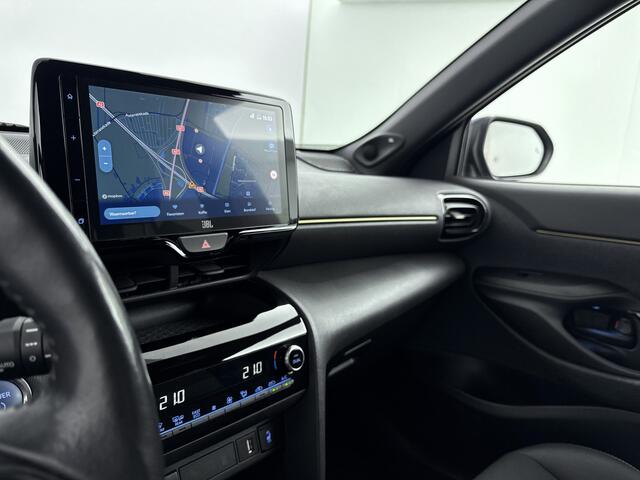 Toyota YARIS Cross 1.5 Hybrid Adventure | Voorstoelen Verwarmd | Cruise Control Adaptief | Draadloze Telefoonlader | JBL Audio | Lederen Bekleding |