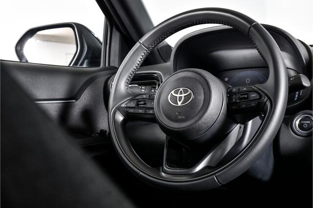 Toyota YARIS Cross 1.5 Hybrid 115 First Edition (Facelift) | Dig.Cockpit | Adapt.Cruise | Stoelverwarming | Camera | PDC | App.Connect | Auto.Airco | LM 17" | 9401