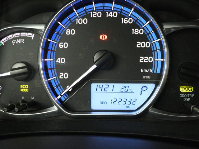 Toyota YARIS 1.5 Hybrid Volcano Edition