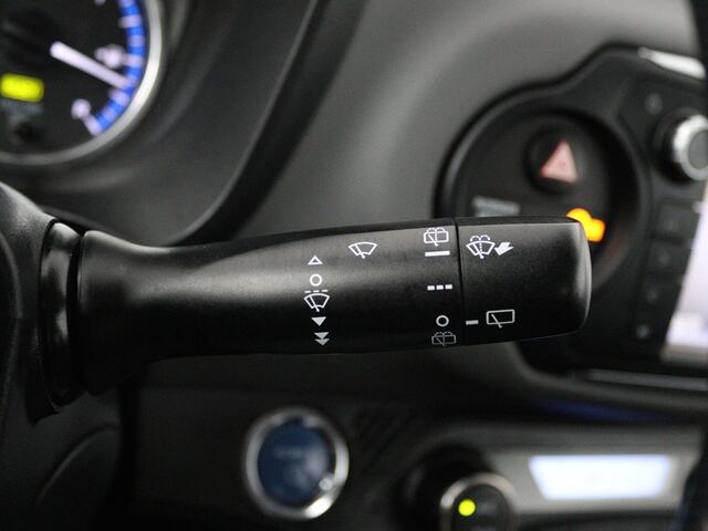 Toyota YARIS 1.5 Hybrid Volcano Edition