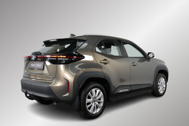 Toyota YARIS Cross 1.5 Hybrid Dynamic Limited, Trekhaak, Treeplanken , Stoel-stuur-ruitverwarming