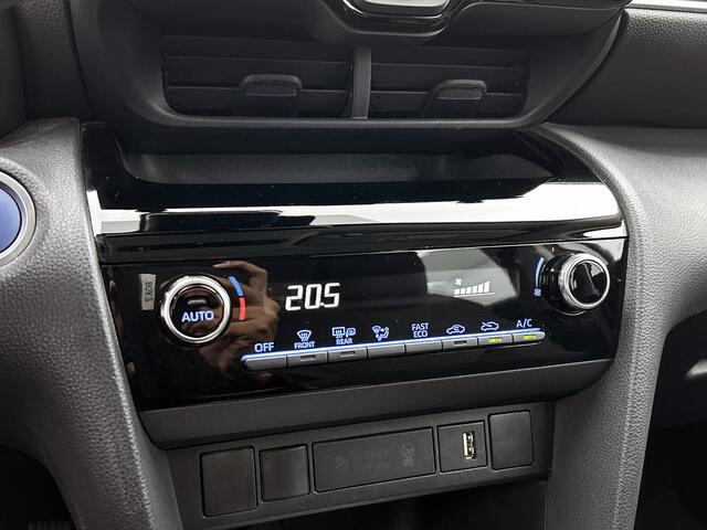 Toyota YARIS Cross 1.5 Hybrid Dynamic Limited Smart Key, Parkeersensoren, voor + achter