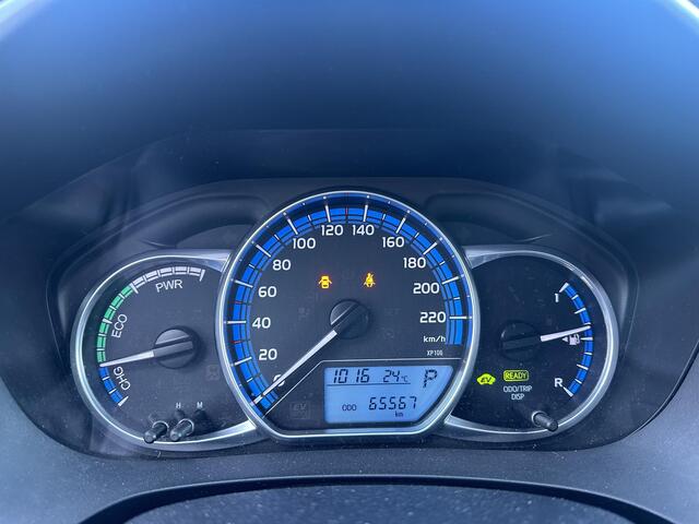 Toyota YARIS 1.5 Hybrid Trend Bi-Tone