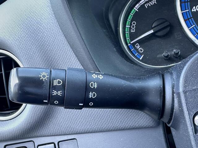 Toyota YARIS 1.5 Hybrid Trend Bi-Tone
