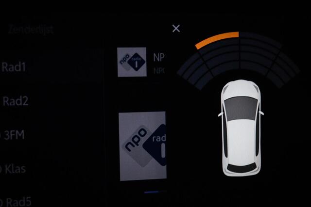 Toyota YARIS Cross 1.5 Hybrid 115 First Edition | CLIMA | STUURVERWARMING | APPLE | CAMERA