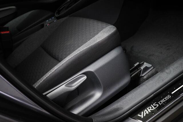 Toyota YARIS Cross 1.5 Hybrid 115 First Edition | CLIMA | STUURVERWARMING | APPLE | CAMERA