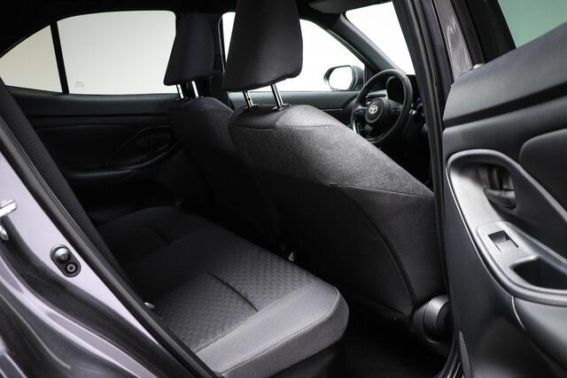 Toyota YARIS Cross 1.5 Hybrid 115 First Edition | CLIMA | STUURVERWARMING | APPLE | CAMERA