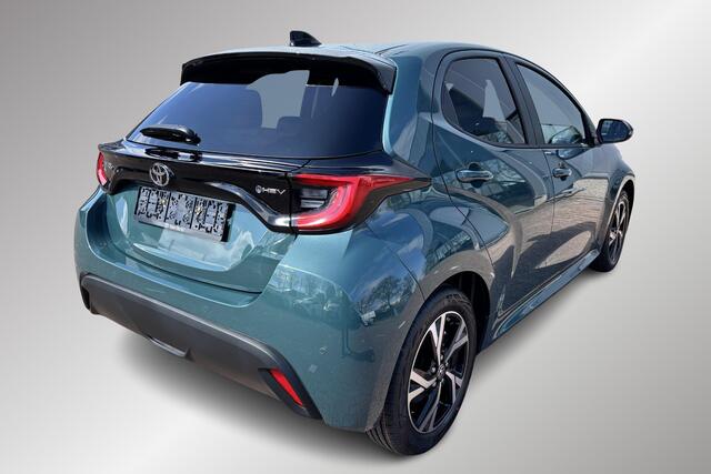 Toyota YARIS 1.5 Hybrid 115 Dynamic Comfort Pack , Apple Carplay Android Auto, Parkeersensoren, Dodehoek Detectie, Stuur /Stoel verwarming