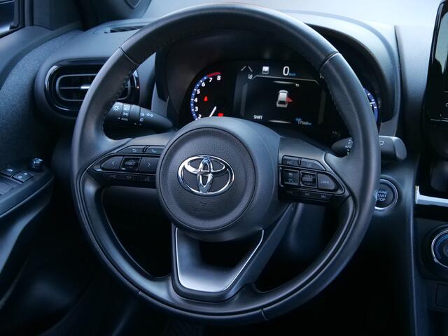 Toyota YARIS Cross 1.5 125pk VVT-I First Edition Camera / Navigatie / Adaptive Cruise