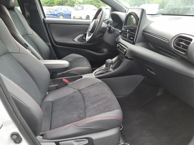 Toyota YARIS 1.5 Hybrid 130 GR Sport All-in rijklaarprijs | clima | Carplay/Android